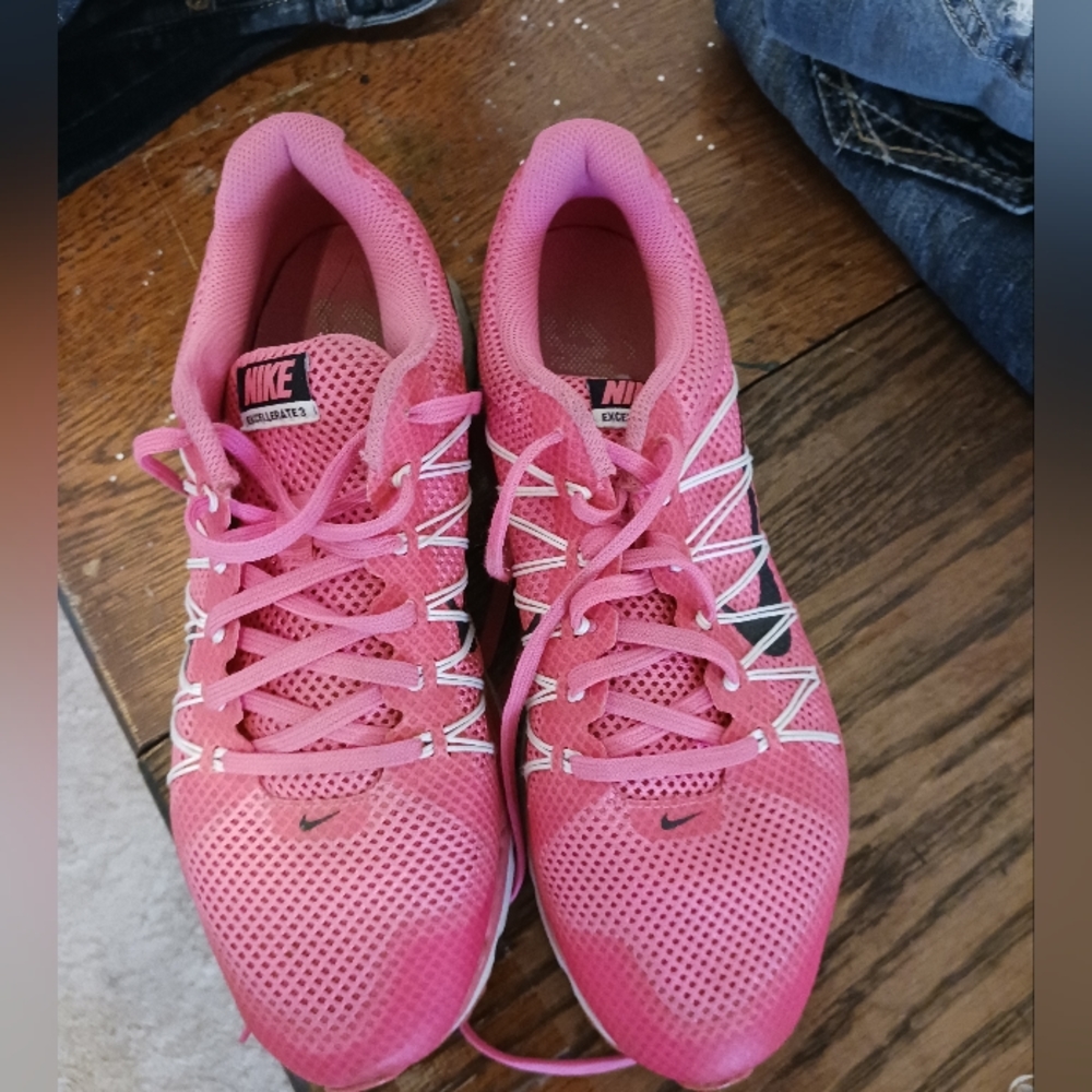 Womens nike air max exillerate 2